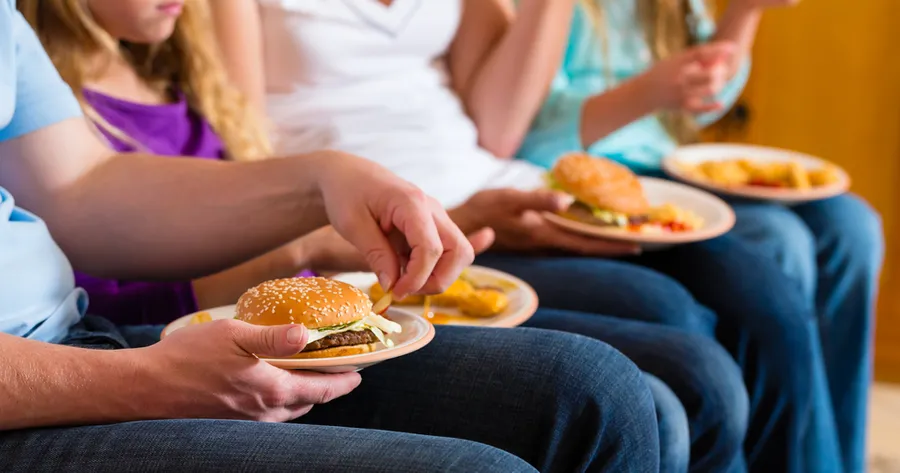 Kids Eat More Calories With Fast Food: 300 Extra Calories A Day