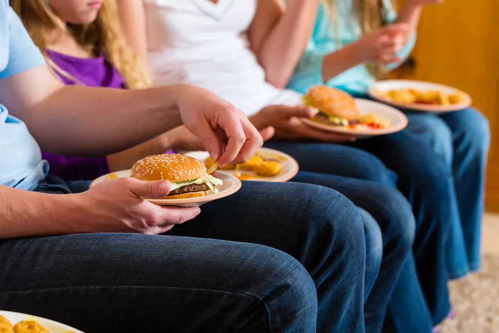 Kids Eat More Calories With Fast Food: 300 Extra Calories A Day