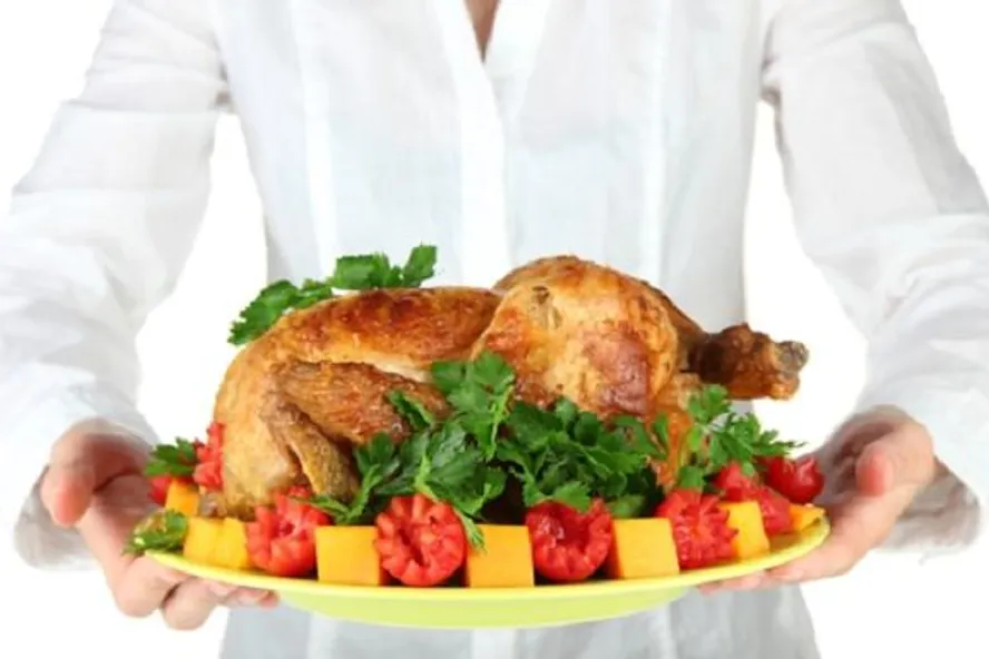 Infographic: How to Plan Thanksgiving Without Losing Your Mind