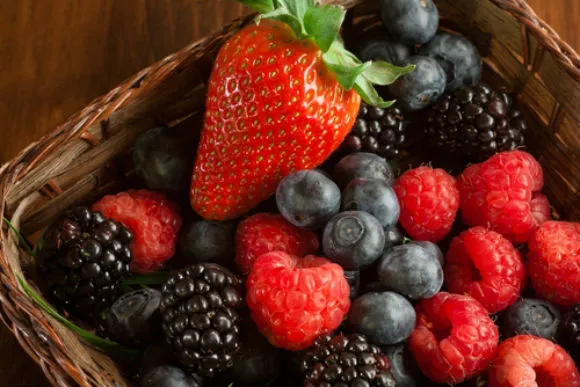Berry Eating is Good For the Heart