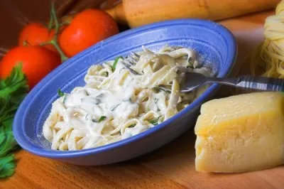 Fettuccine Alfredo