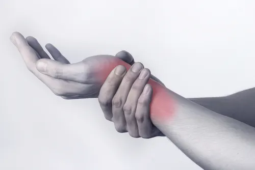 10 mögliche Gründe für Armschmerzen