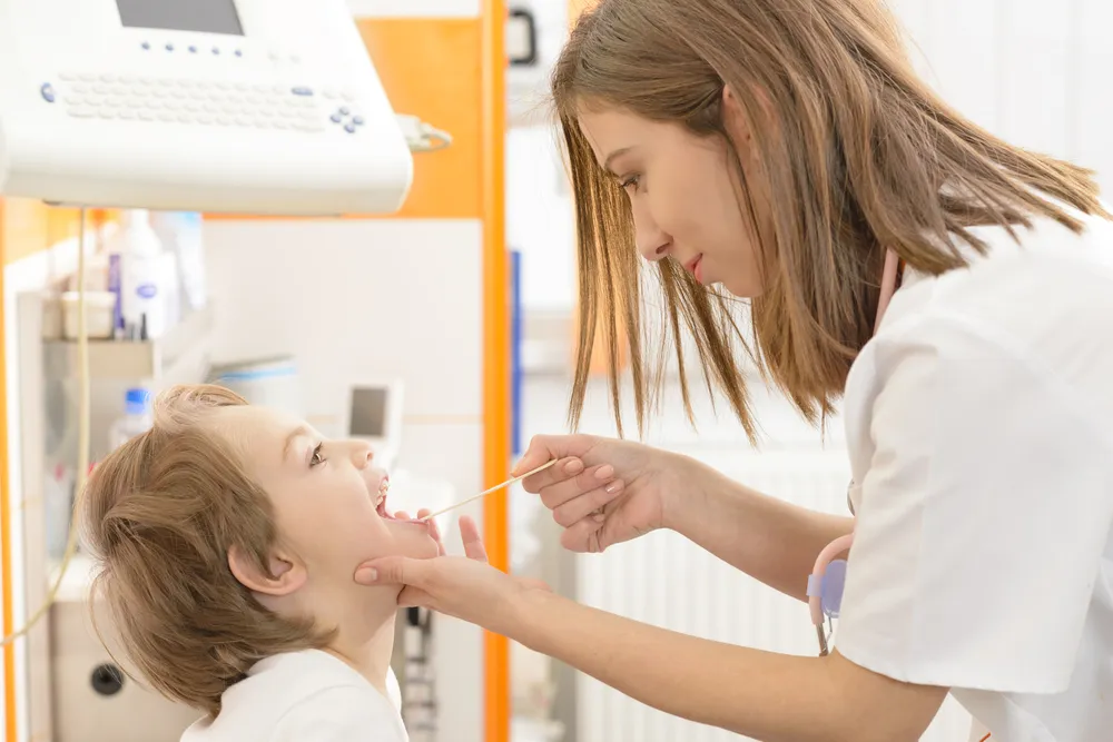 11 Warning Signs of Strep Throat