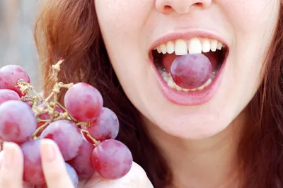 Red or Green Seedless Grapes