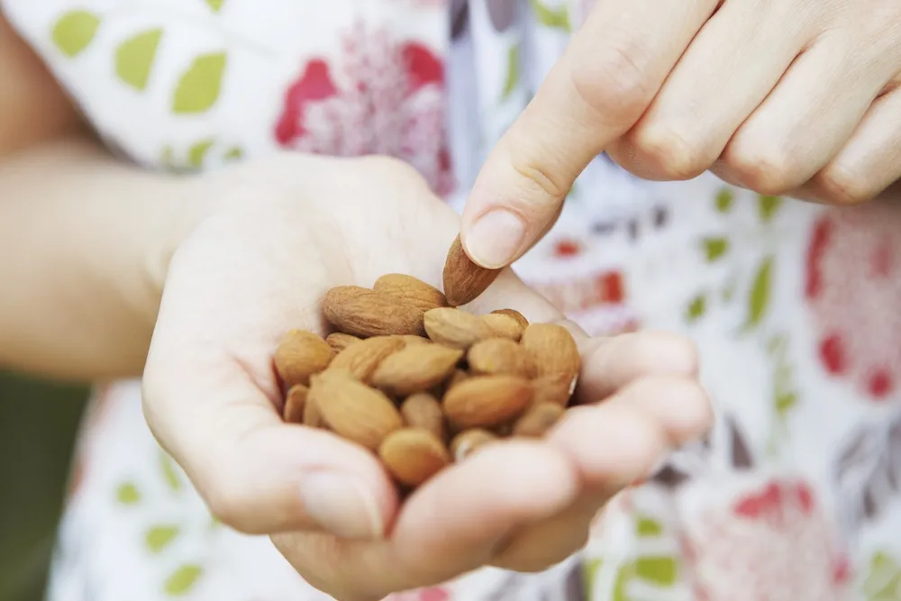 ¡Llene de nutrientes su dieta con un delicioso puñado de almendras!