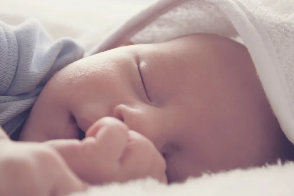 Sleep Tight: 10 Effective Baby Napping Tips