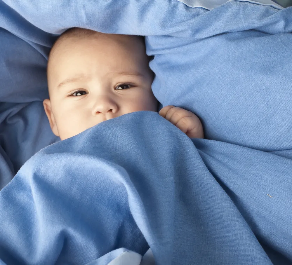 Cinco razones por las que los bebés y los niños pequeños deben dormir siestas