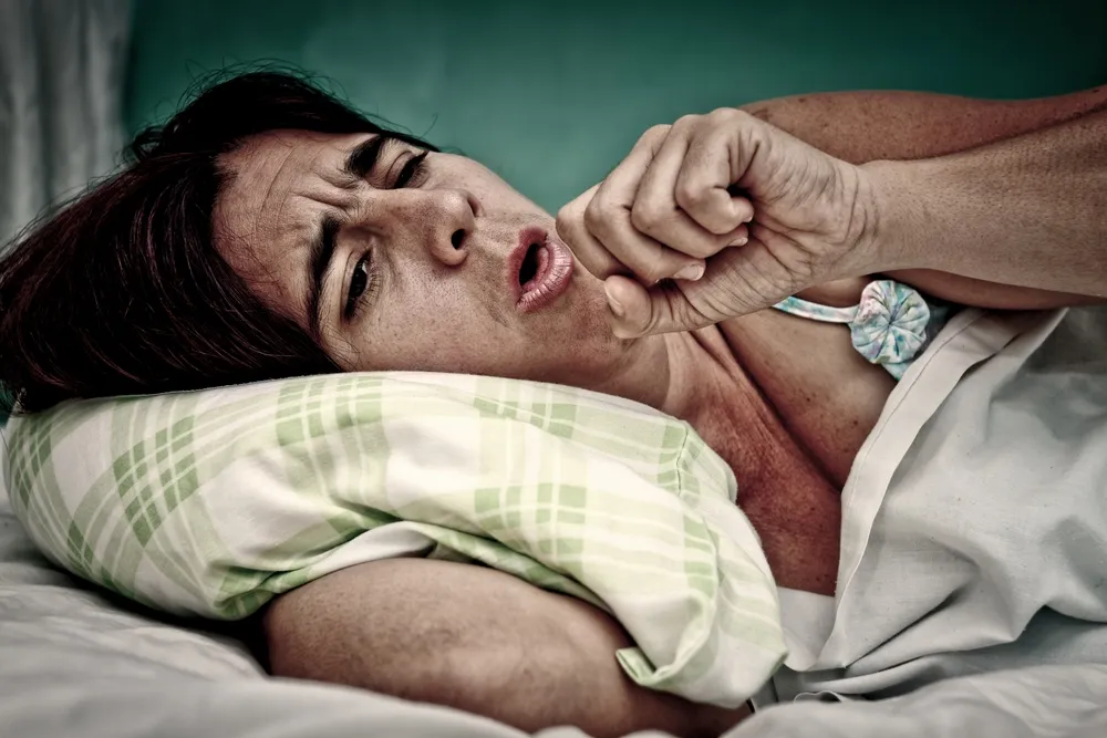10 häufig auftretende medizinische Gründe für Schweißausbrüche in der Nacht