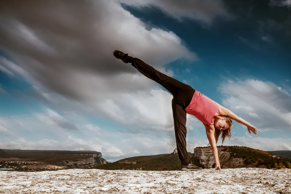 8 Modi in Cui lo Yoga Migliora il Tuo Corpo