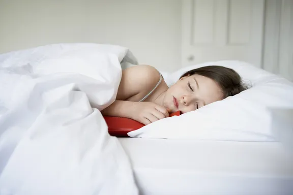 12 consejos para ayudarle a dormir en las noches calurosas de verano