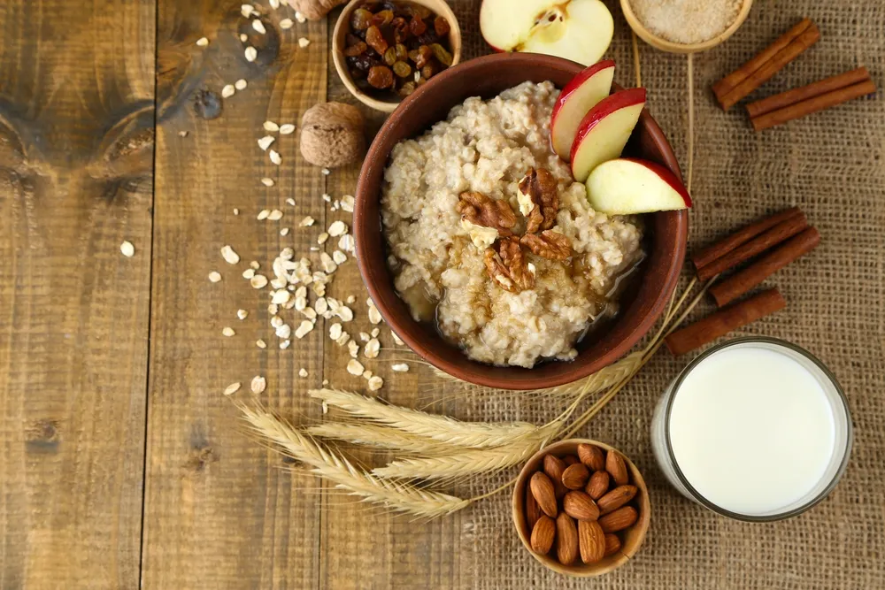 Haferflocken vs. Müsli: Welches Frühstück ist der Champion?