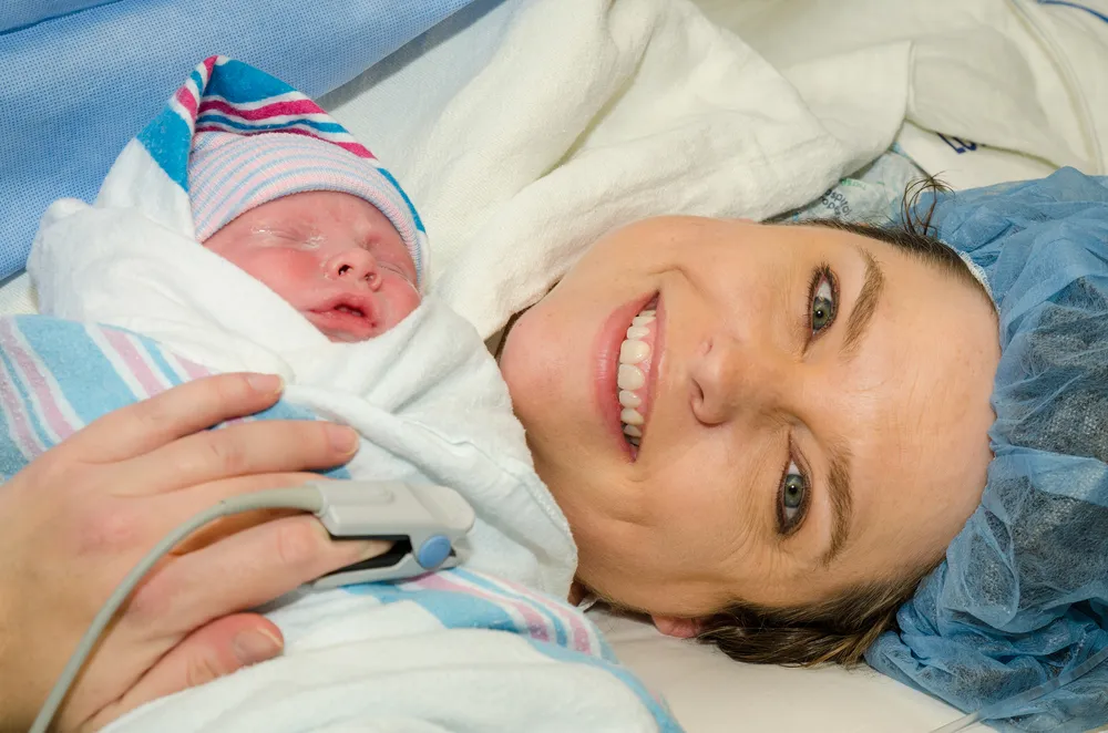 Staples Faster but Sutures Safer Following C-Section