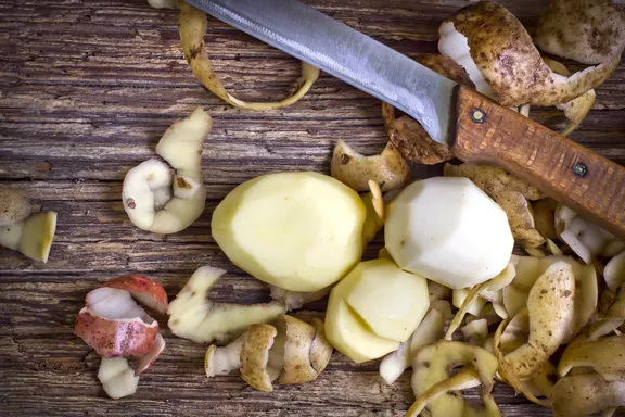10 Simple Ways to Cut Down on Food Waste 