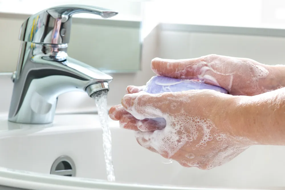 Die Gefahren in antibakteriellen Seifen und Waschmitteln