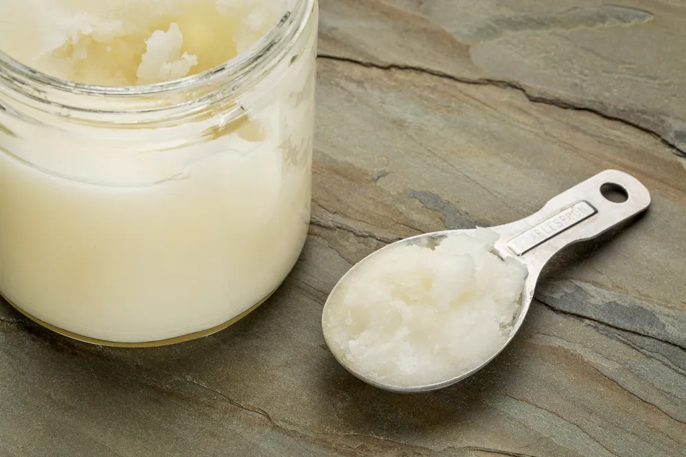 8 Beautifying Tricks with Coconut Oil