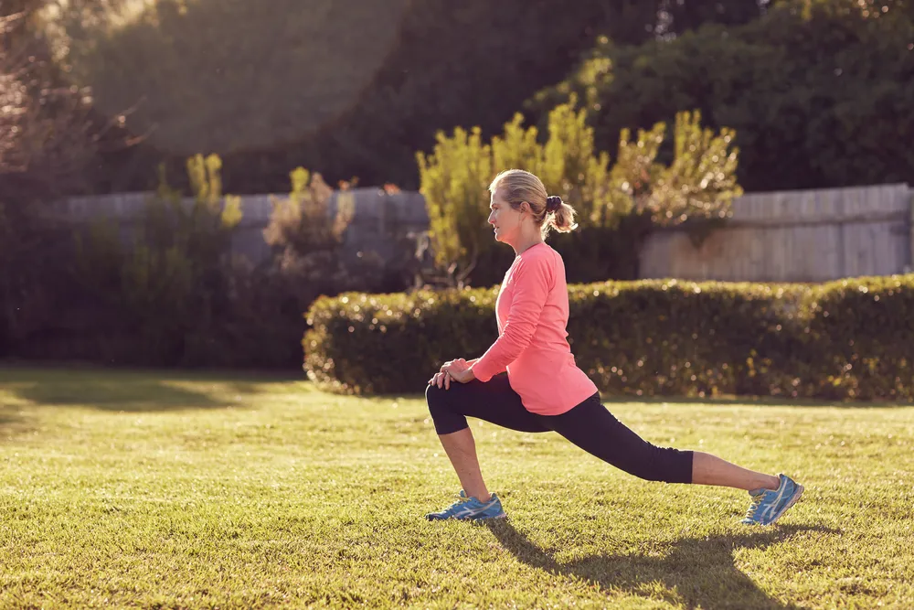 Einfache Bewegungen zur Stärkung der Knie