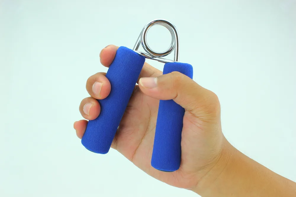 Testing Hand Grip Can Help Determine Heart Health: Study