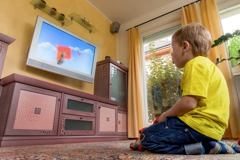 Study Reveals Link Between TV Watching and Childhood Obesity