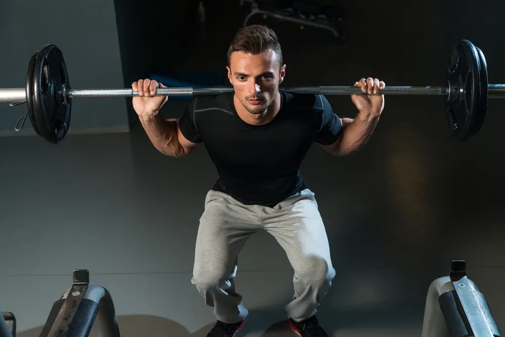 Le top 12 des meilleurs et pires conseils pour parfaire votre squat