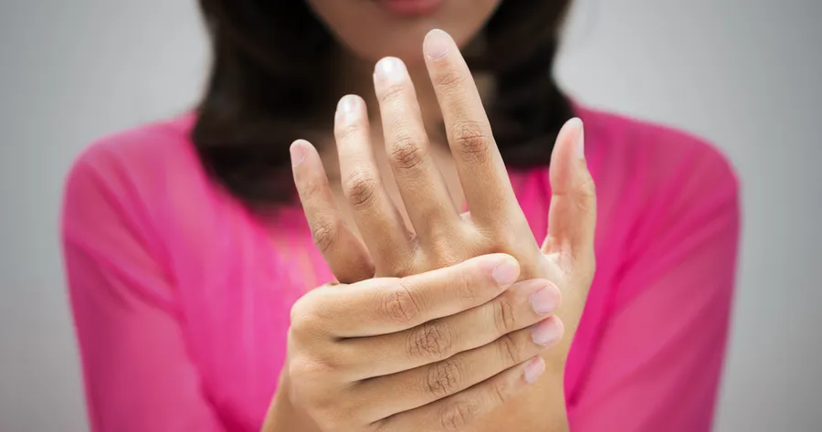 Paresthesia: 8 Possible Reasons for Experiencing Chronic Numbness