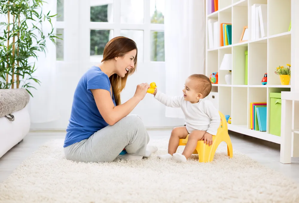 7 Wege, um Ihren Kindern zu helfen, die Windeln abzulegen und aufs Töpfchen zu gehen