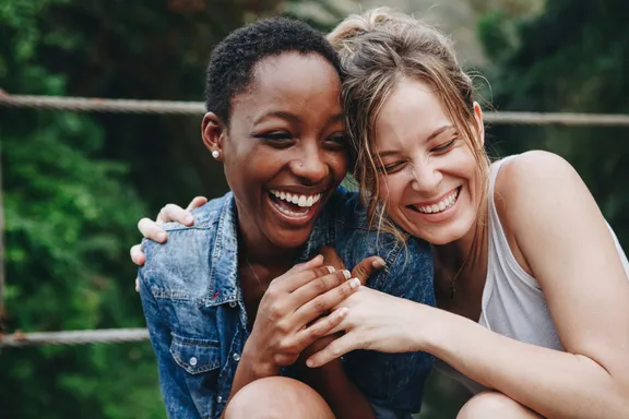 Feeling Connected Enhances Mental and Physical Health – Here Are 4 Research-Backed Ways to Find Moments of Connection With Loved Ones And Strangers