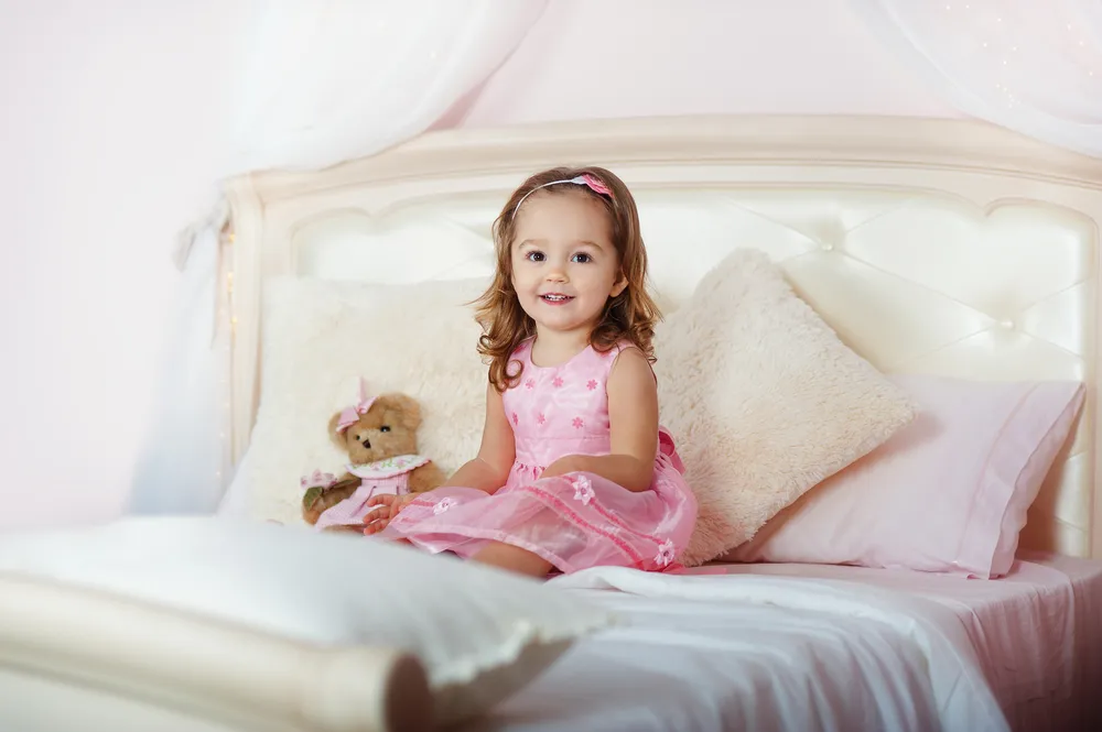 6 Tips for Transitioning Toddlers from Cribs to Beds