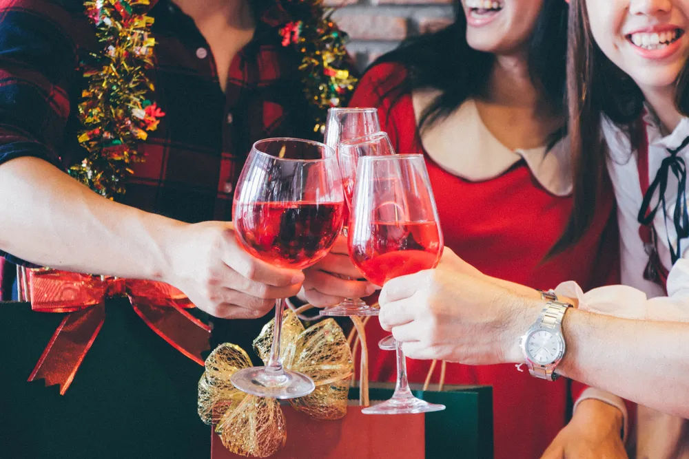 Low Cal Tips for Surviving Christmas Party Season