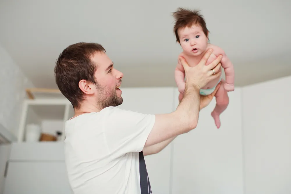 7 Tips To Balance Parenting and Work for the Stay-at-Home Dad