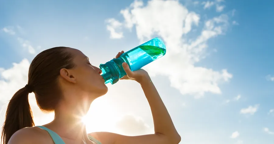 16 Common Signs of Dehydration