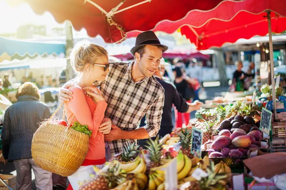 Popular Foods You Should Buy Direct From Farmers’ Markets