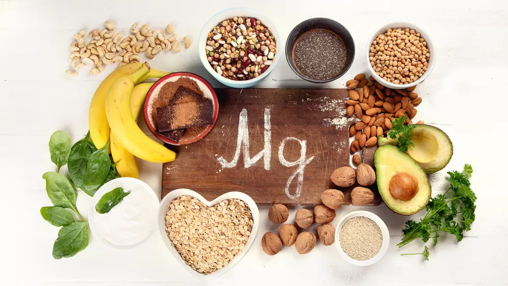 Signs Of Magnesium Deficiency (Plus Foods To Eat & Treatment Options)