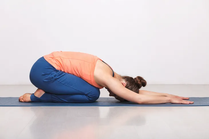 Yoga For Scoliosis: Poses That Help & Yoga Poses To Avoid