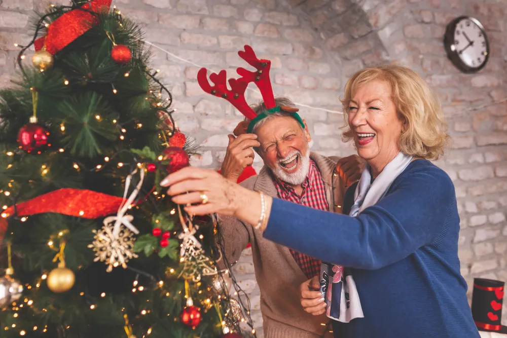 Ways Seniors Can Stay Healthy and Happy This Holiday Season