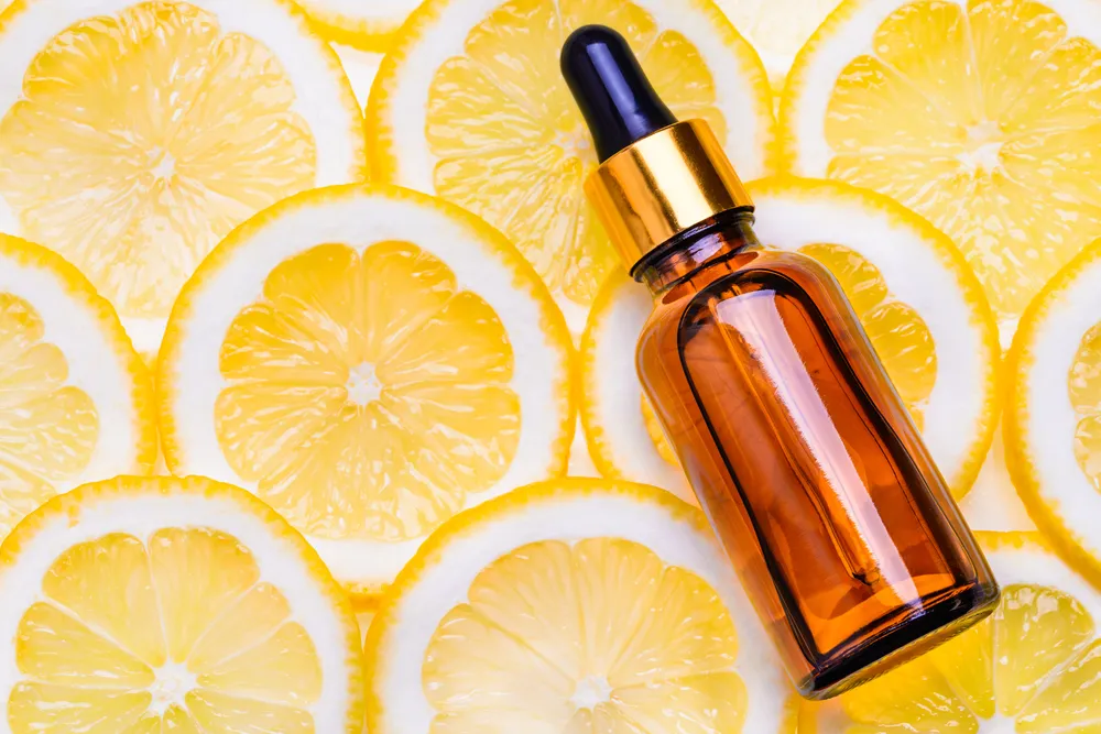 A Complete Guide to Vitamin C Serum: What It Is and Why You Should Use It