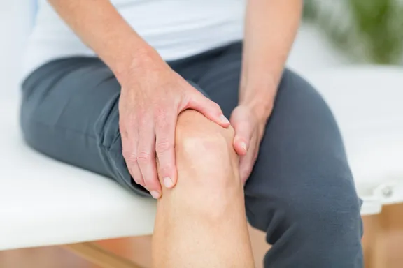 Bad Knees? The Do’s and Don’ts, Plus How to Protect Them