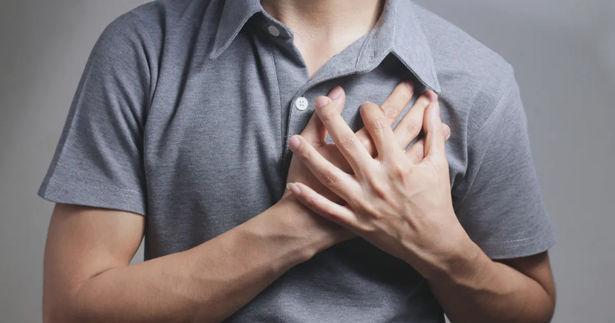 Mini Heart Attacks: Signs, Causes, and Treatment - ActiveBeat - Your ...