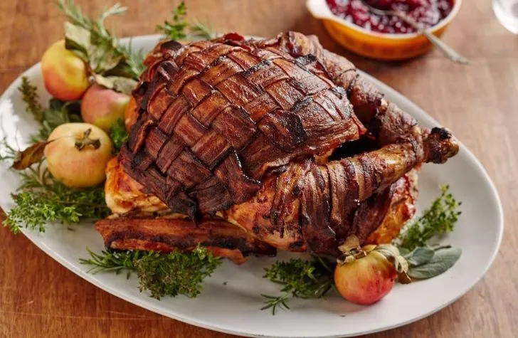 Keto Thanksgiving: 15 Recipes For A Delicious, Low-Carb Holiday Feast