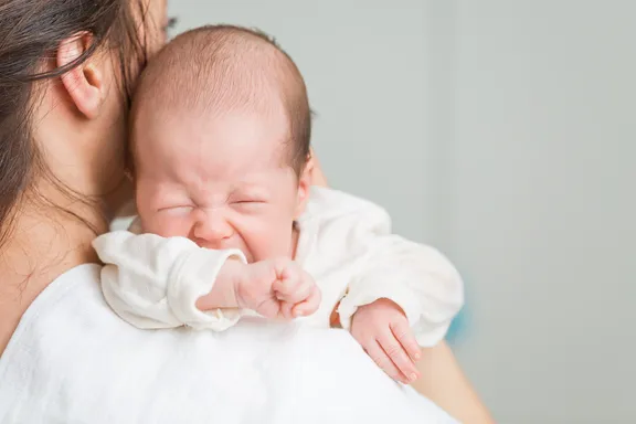 Colic Baby: Signs, Causes, and Treatment