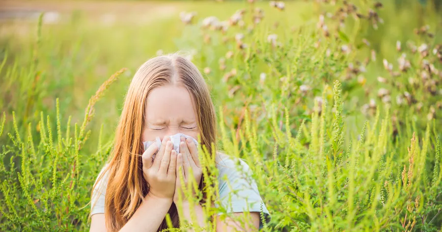 Pollen Is Getting Worse, But You Can Make Things Better With These Tips From An Allergist