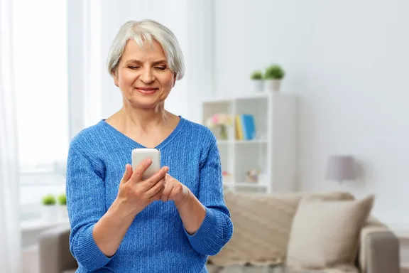 12 Best Cellphone Plans for Seniors