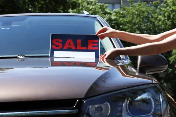 12 Do’s (And Don’ts) For Selling Your Used Car