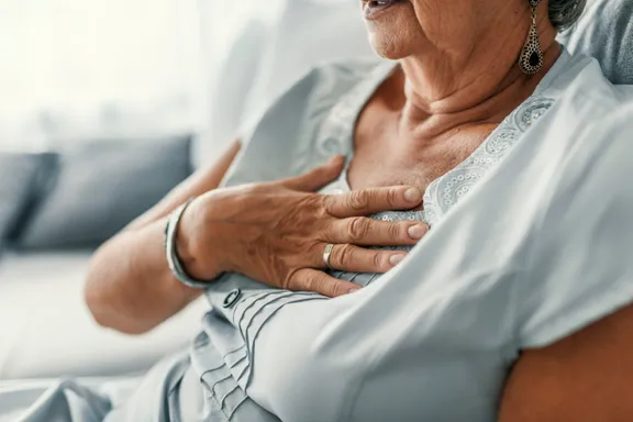 12 sinais de problemas cardíacos para mulheres