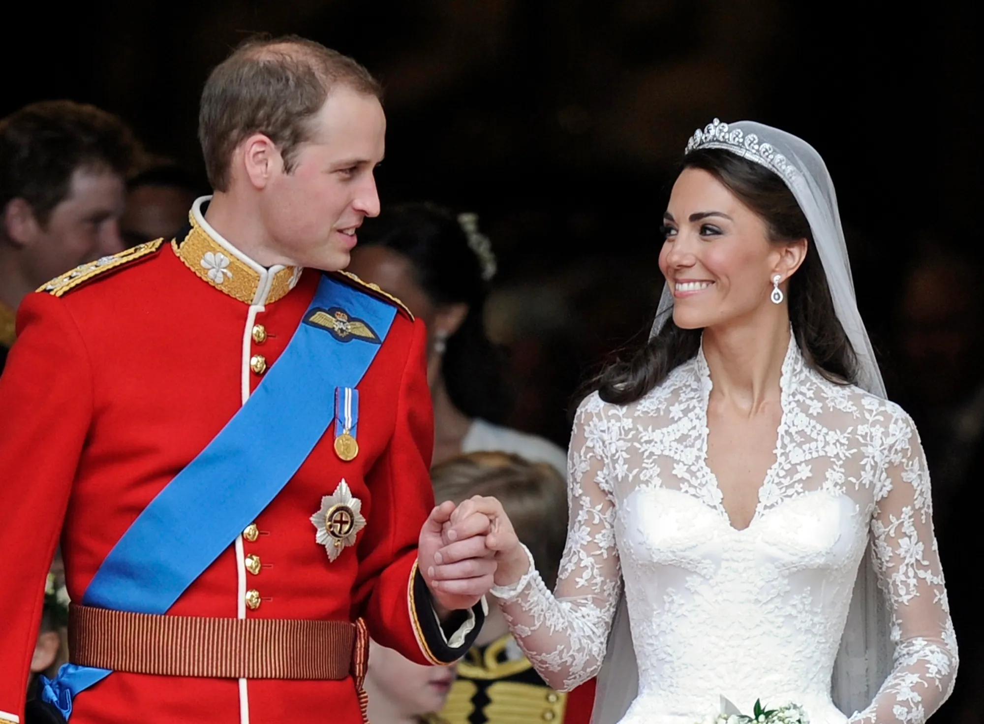 Hidden Details On Royal Wedding Dresses (Diana/Kate/Meghan) You Didn’t Know About