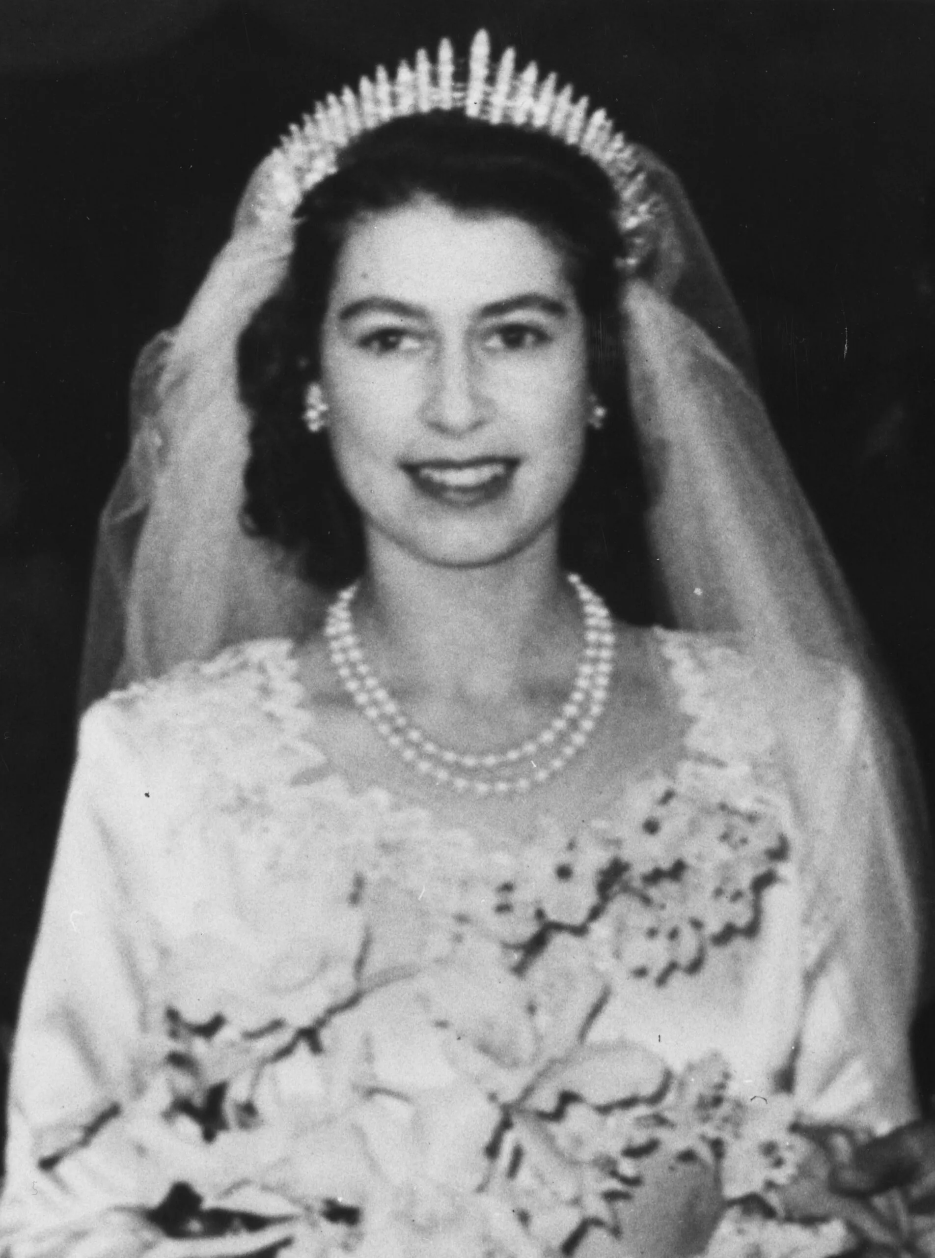 Hidden Details On Queen Elizabeth’s Wedding Dress