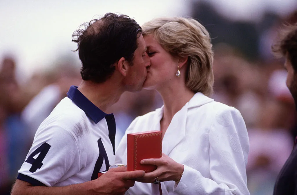 Princess Diana Looks That The Queen Didn’t Approve Of