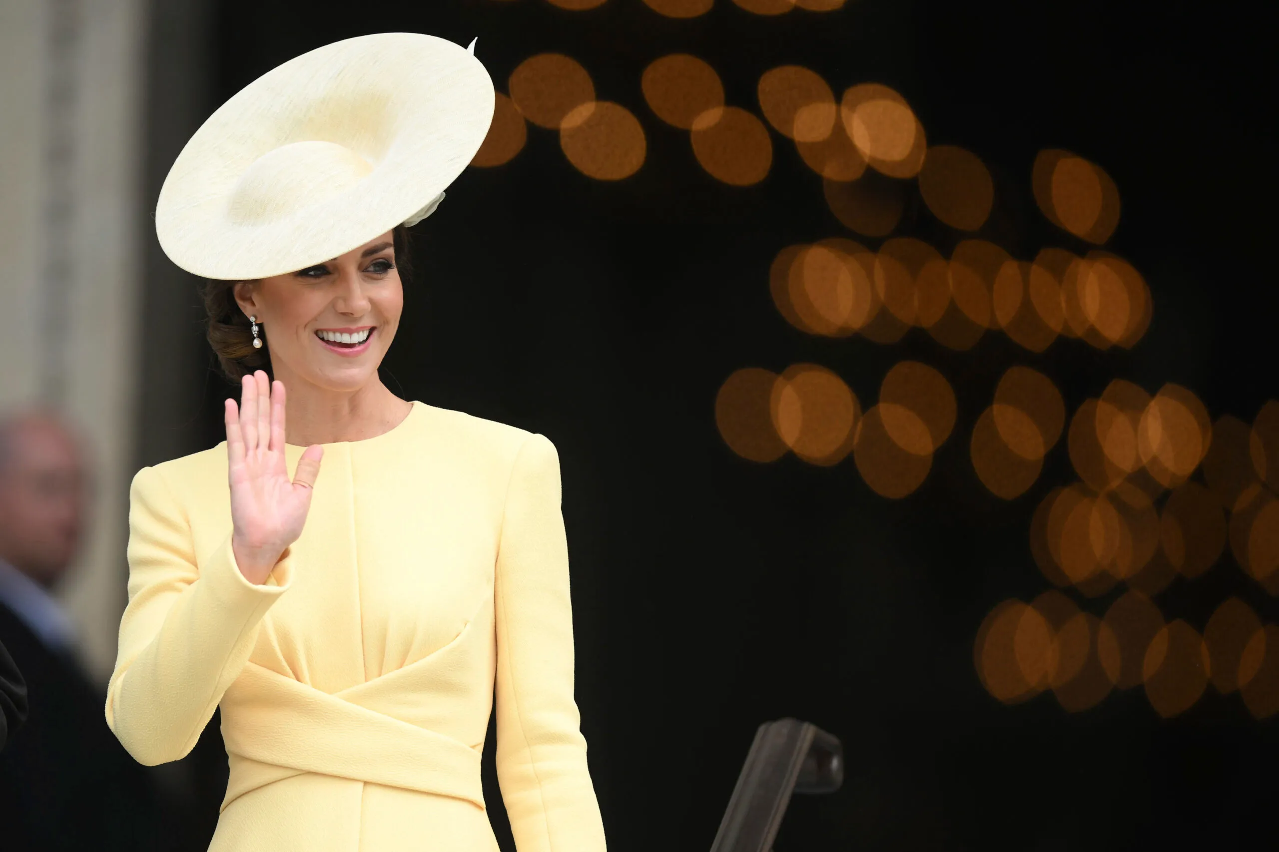 Kate Middleton Looks That The Queen Wouldn’t Approve Of