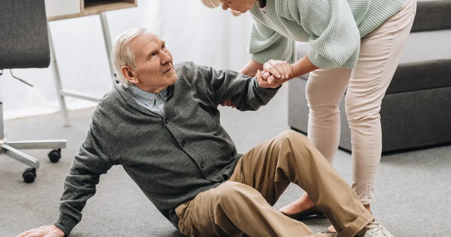 Falls and Fractures in Seniors: Causes and Prevention