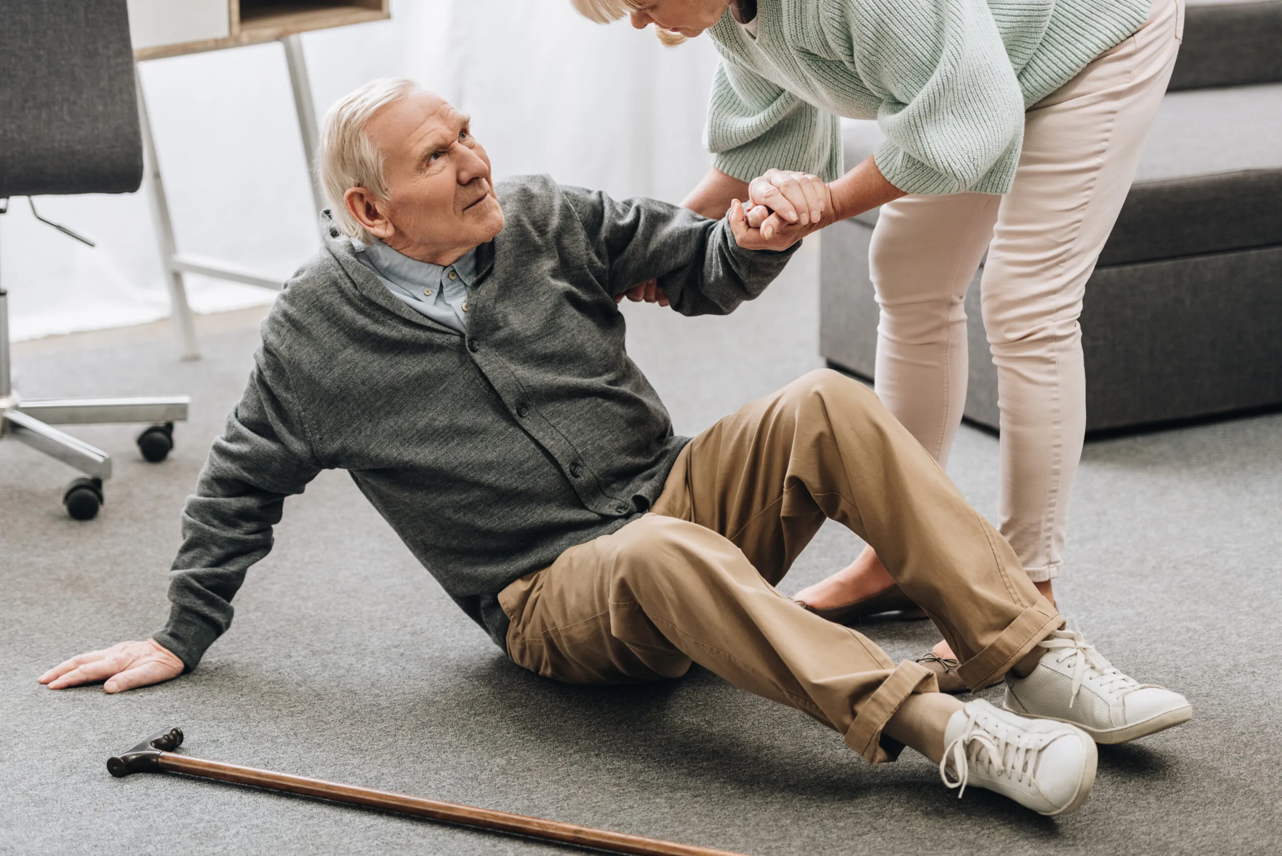 Falls and Fractures in Seniors: Causes and Prevention