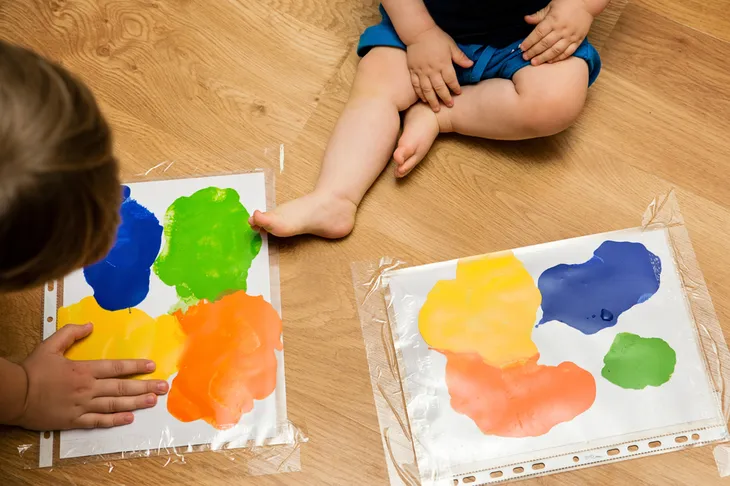 Ziploc Bag Painting - Learning from Playing